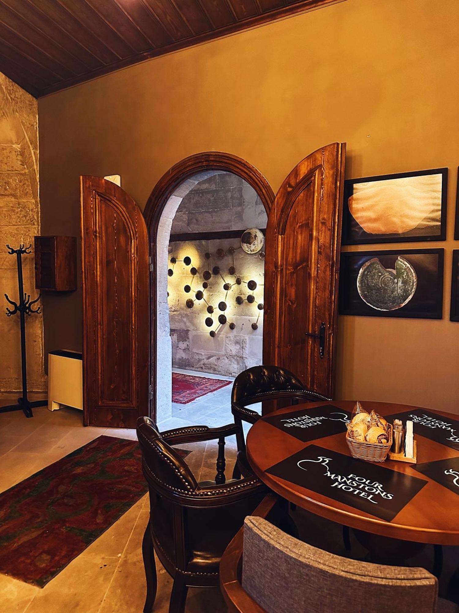 קייסרי Four Mansions Hotel מראה חיצוני תמונה